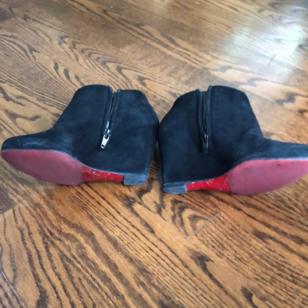 Christian Louboutin size 34 shoe booties